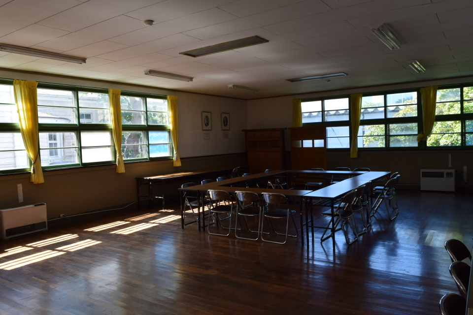 遺愛女子中学校・高等学校講堂(函館の建築再見)_f0142606_07500402.jpg