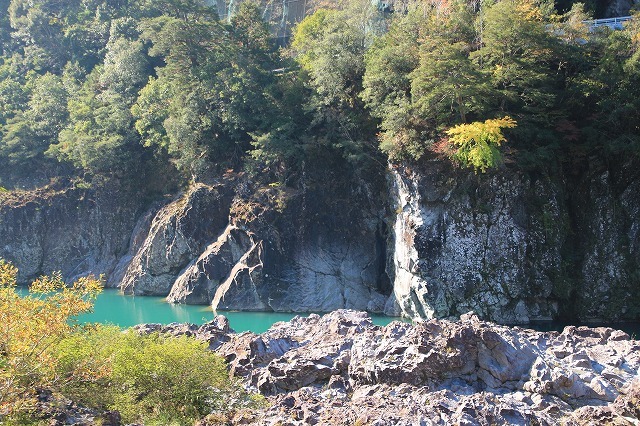 瀞峡への旅(その2)(撮影:11月18日)_e0321325_20110159.jpg