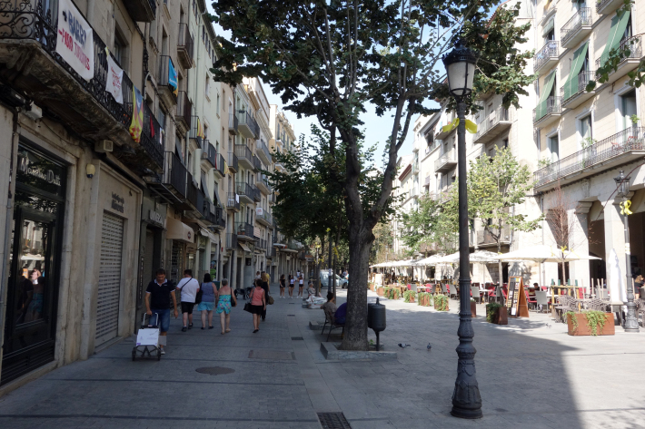 ジローナ GIRONE の旧市街を散策 ジローナ美術館 カタルーニャ地方 スペイン 2018年9月 バルセロナの旅(7)_f0117059_15083837.jpg