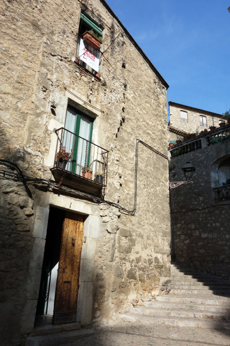 ジローナ GIRONE の旧市街を散策 ジローナ美術館 カタルーニャ地方 スペイン 2018年9月 バルセロナの旅(7)_f0117059_15102124.jpg