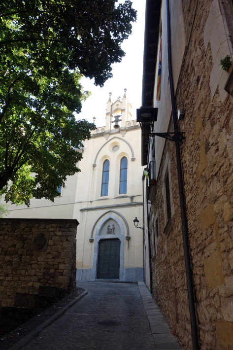 ジローナ GIRONE の旧市街を散策 ジローナ美術館 カタルーニャ地方 スペイン 2018年9月 バルセロナの旅(7)_f0117059_15104569.jpg