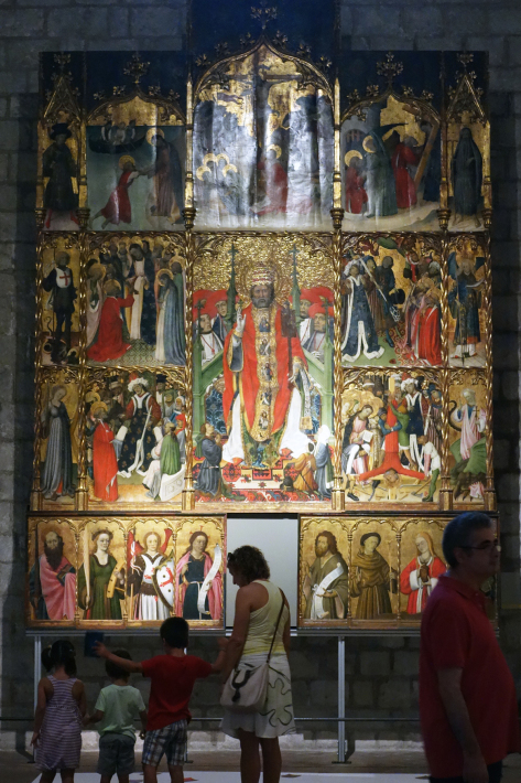 ジローナ GIRONE の旧市街を散策 ジローナ美術館 カタルーニャ地方 スペイン 2018年9月 バルセロナの旅(7)_f0117059_15112822.jpg