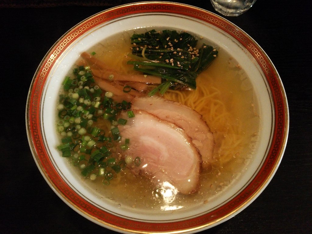 ラーメン専門店林さんであっさり塩ラーメン（札幌市白石区本郷通8北8：2018年220杯目）_f0397261_03192958.jpg