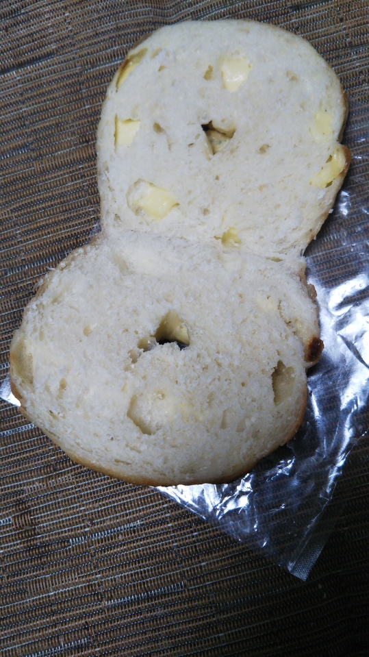 ブランジェカイチ チーズ_f0076001_2213948.jpg