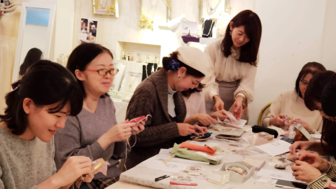 【フラワーリースのブローチ】@アクセサリー☆パレットにご参加くださった皆さまありがとうございました_a0157409_10183904.jpeg