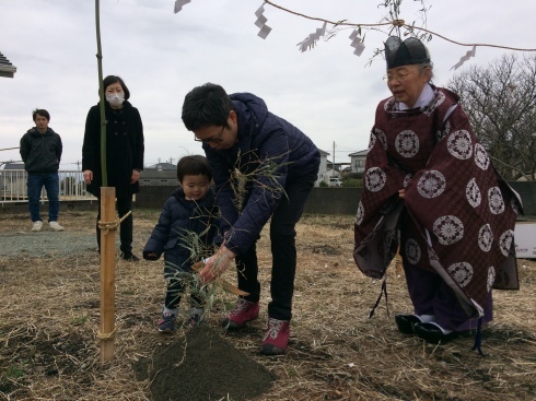 自然素材で建てた二世帯住宅対応のソーラーシステムそよ風の家完成までの道のり　裾野市御宿_e0237907_11102346.jpg