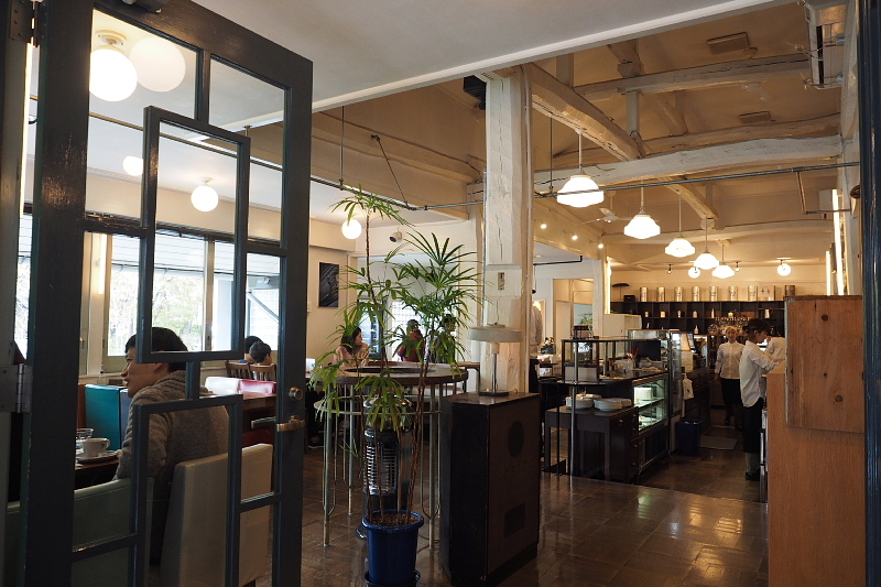 【木漏れ日の】 NASU SHOZO CAFE （ショウゾウカフェ＠那須）_b0008655_19564628.jpg