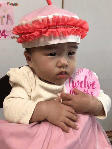 1歳のお誕生日がきた！_d0191206_23531734.gif