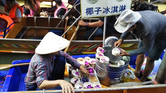 f0255500_20035542.jpg