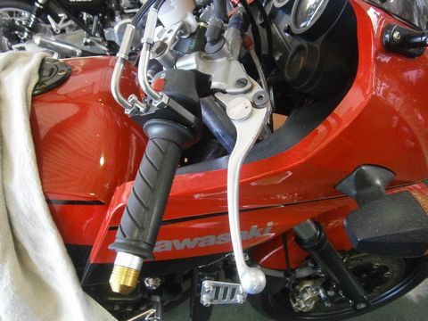 GPZ900RフロントZRX化・・・ : 道草道中 GPZ900RフロントZRX化・・・ : 道草道中