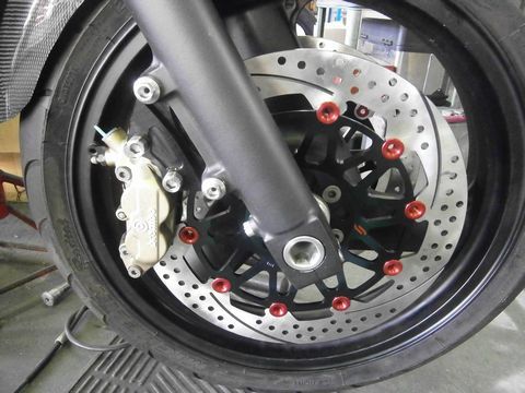GPZ900RフロントZRX化・・・ : 道草道中 GPZ900RフロントZRX化・・・ : 道草道中