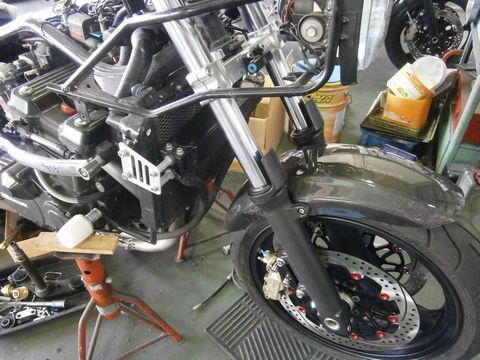 GPZ900RフロントZRX化・・・ : 道草道中 GPZ900RフロントZRX化・・・ : 道草道中