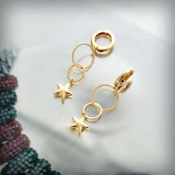 『 女神の眼差し 』_f0085225_16433430.jpg