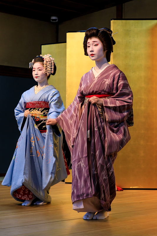 祇園小唄（祇園甲部　豆六さん、小衿さん）_f0155048_22462264.jpg