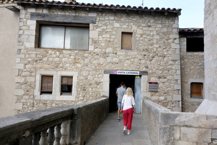 ジローナのカテドラル Cathedral of Girona サン・フェリウ教会 Basilica of Sant Feliu カタルーニャ地方 スペイン 2018年9月 バルセロナの旅(8)_f0117059_12461378.jpg