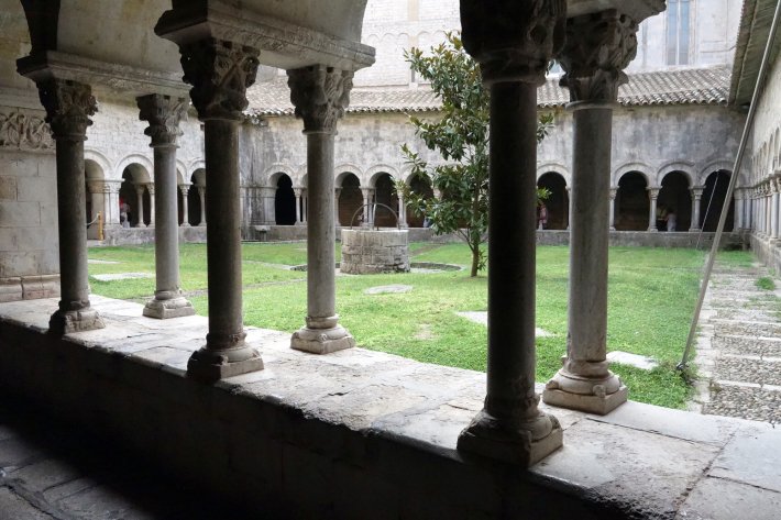 ジローナのカテドラル Cathedral of Girona サン・フェリウ教会 Basilica of Sant Feliu カタルーニャ地方 スペイン 2018年9月 バルセロナの旅(8)_f0117059_12463334.jpg