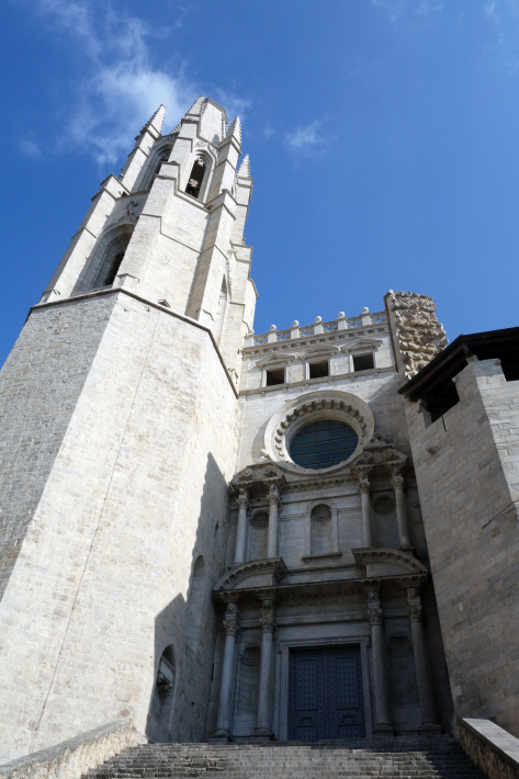 ジローナのカテドラル Cathedral of Girona サン・フェリウ教会 Basilica of Sant Feliu カタルーニャ地方 スペイン 2018年9月 バルセロナの旅(8)_f0117059_12483164.jpg