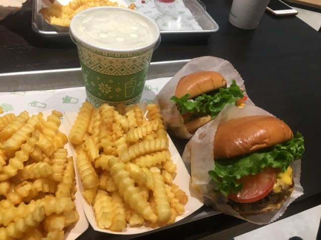 Shake ShackとShare Tea_b0343092_22303075.jpeg