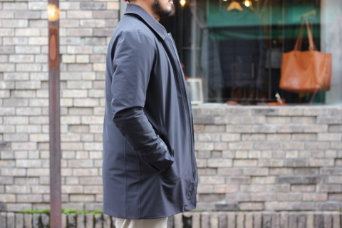 仕事着でも最適なアウター「UBR」 