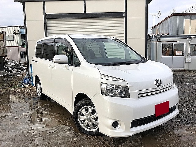 ヴォクシーパール車庫証明、希望ナンバー提出&ヴォクシーネイビー車庫 