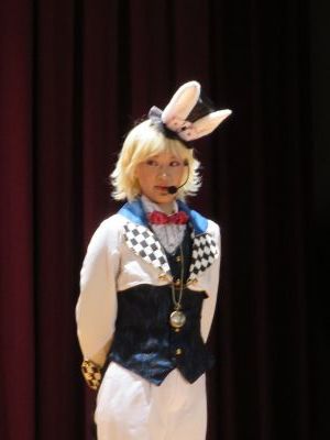 Musical ワンダーランドーアリスと不思議の国ー　内海小学校で公演_b0326483_23013943.jpg