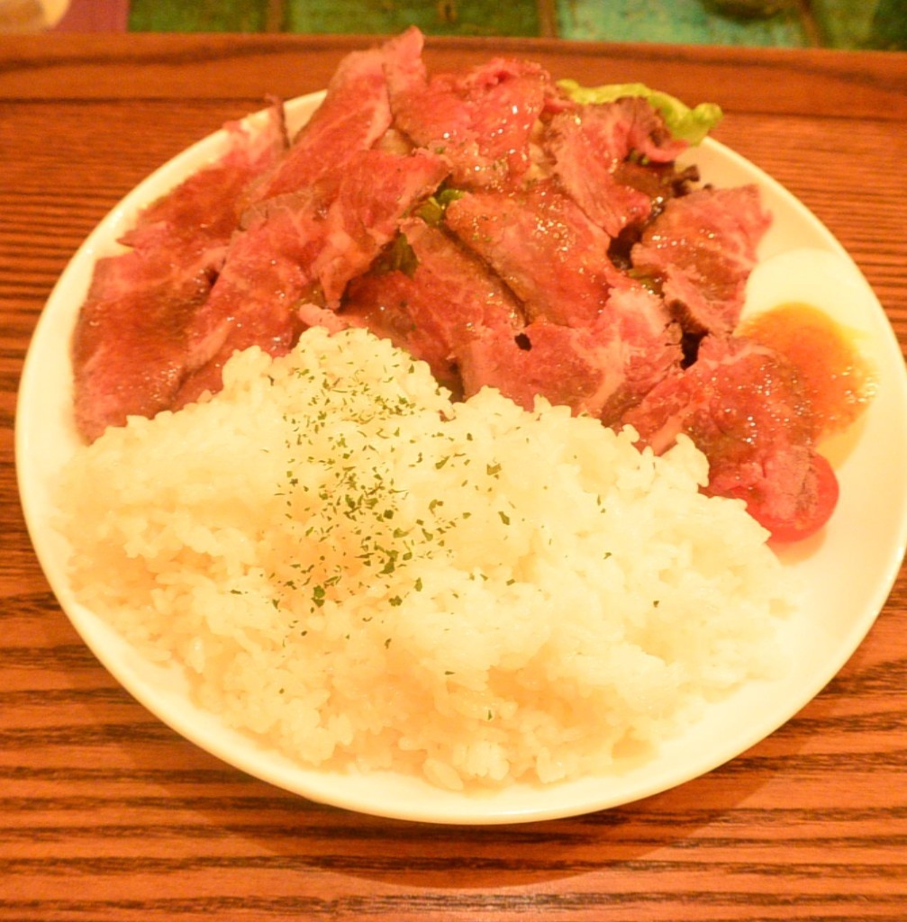 あまりにも美味しくて一気に食べたローストビーフランチ シャルロット 今日はなに食べる 大阪北新地ランチ