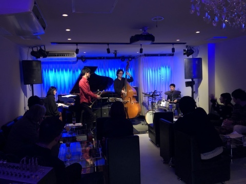 Jazzlive comin 広島 本日日曜日はスペシャルなライブです。20時30分スタート_b0115606_10530264.jpeg