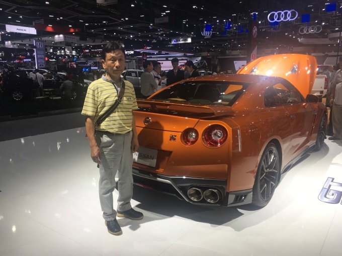 タイ・ムトンタニの自動車ショー_b0100062_10080490.jpg