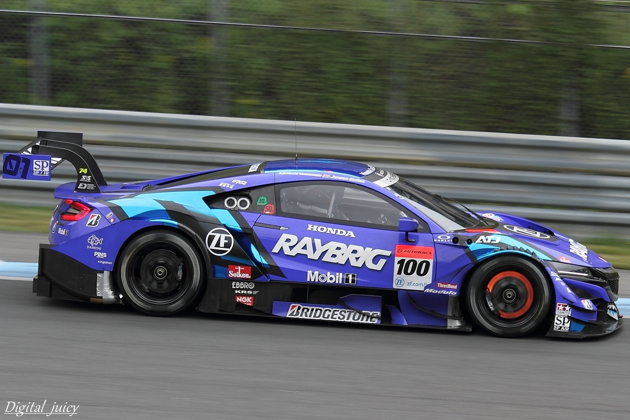いるパンチTEAM KUNIMITSU特注　RAYBRIG NSX-GT Team Kunimitsu Raybrig Nsx Dome Racing写真素材3613627