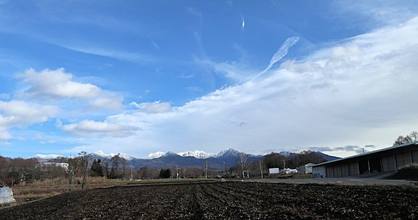 山は雪なのにね。_c0090198_15583982.jpg