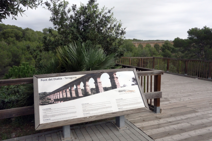 タラゴナの悪魔の橋 PONT DEL DIABLE　ローマ時代の遺跡 ラス・ファレラス水道橋 への路線バスでの行き方　2018年9月 バルセロナの旅（１０）_f0117059_10121978.jpg