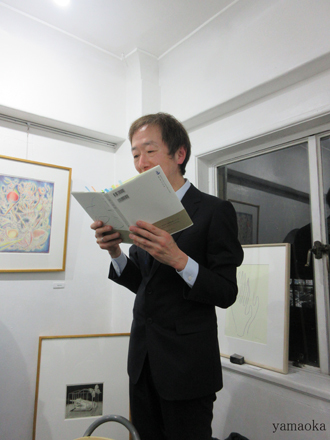 個展にうかがって、詩の朗読をしてしまった。。。_f0071480_23233582.jpg