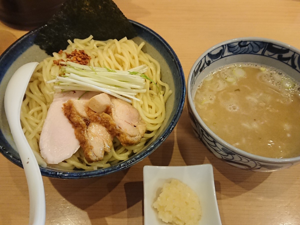 12/11 新橋纒高幡不動店 辛つけ麺鶏塩 ¥880 + 刻みニンニク ¥50_b0042308_19091603.jpg