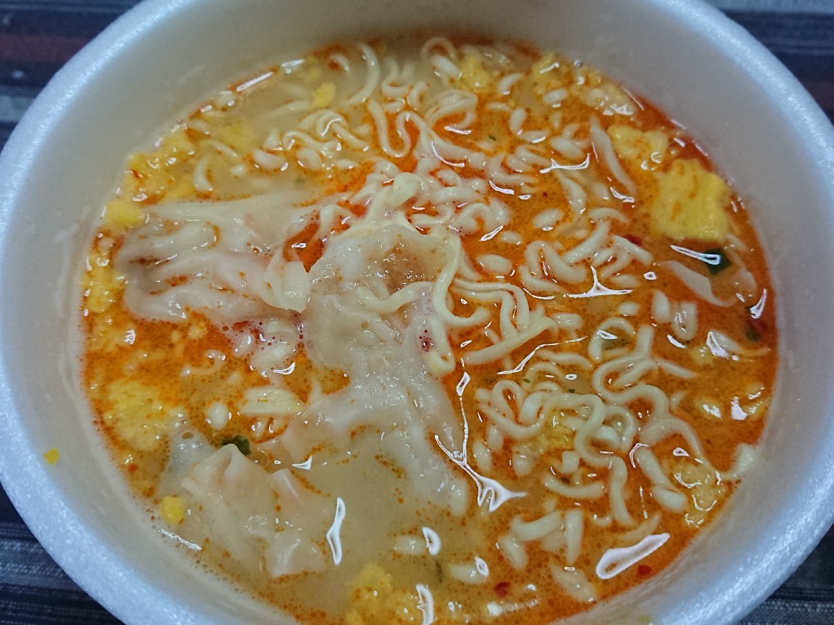 12/10 サッポロクラシック富良野 & かきたねキッチン和風だしカレー & マルちゃん 激めん豆乳担々麺_b0042308_01142816.jpg