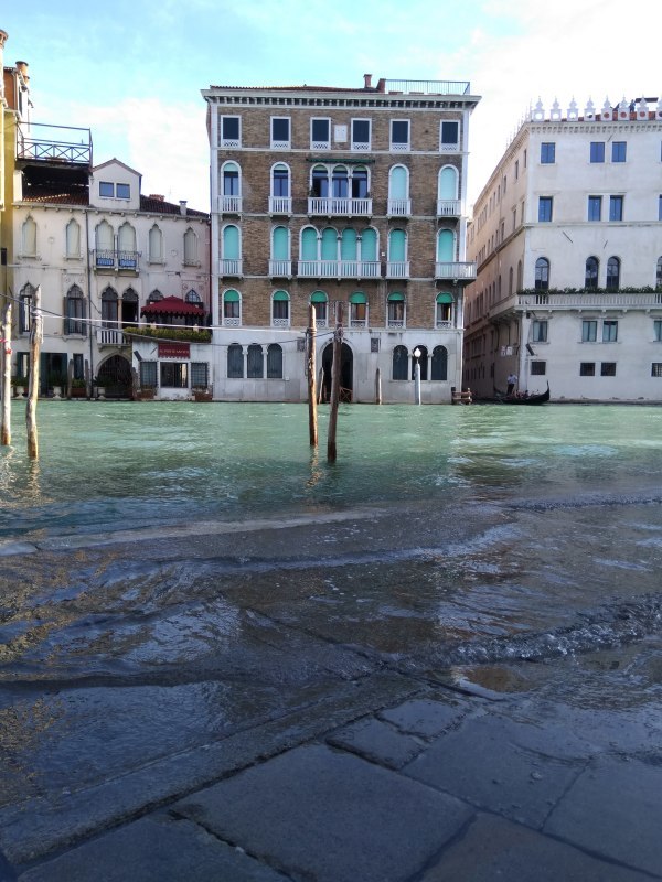 e0211739_05205181.jpg