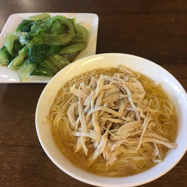 薬膳 養生鶏スープ「御膳煲」（南京三民）台北 : そこはかノート