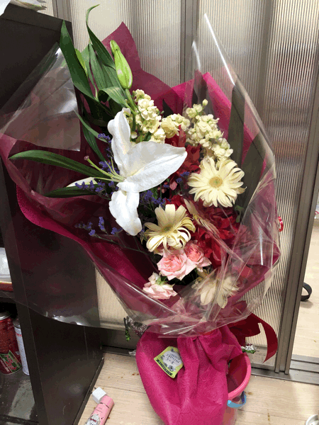 昨日は結婚記念日でして…_b0201285_22263989.gif
