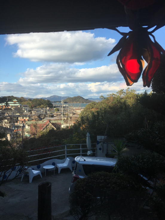 直島へ : hiroko hosomi  細見博子