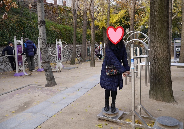 2018年12月 釜山 韓国ドラマでみる公園の運動器具にテンションあげあげ うふふの時間 2018年12月 釜山 韓国ドラマでみる公園の運動器具にテンションあげあげ うふふの時間