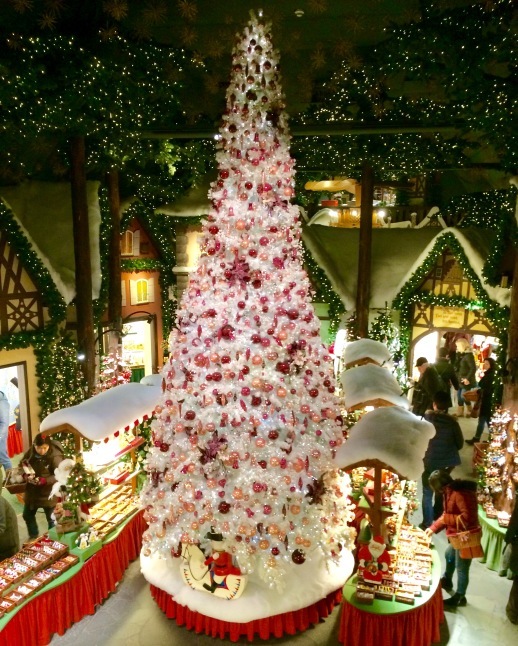 ドイツ流正しいクリスマスツリーの楽しみ方 アンサンブラウ スタッフブログ ドイツ フランス イタリア 英国 シンガポール 海外ビジネス最新情報