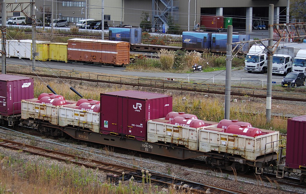 f0203926_2134449.jpg