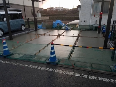 外構・エクステリア工事（Ｎ様邸・駐車場生コン打設12/12）_c0313938_11554557.jpg