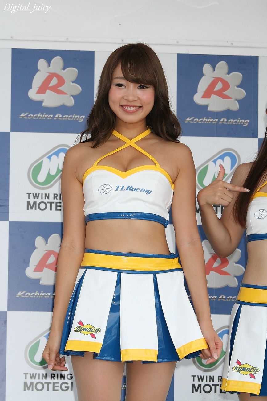 亀澤杏奈 さん（チームルマン サーキットレディ）_c0216181_23074744.jpg