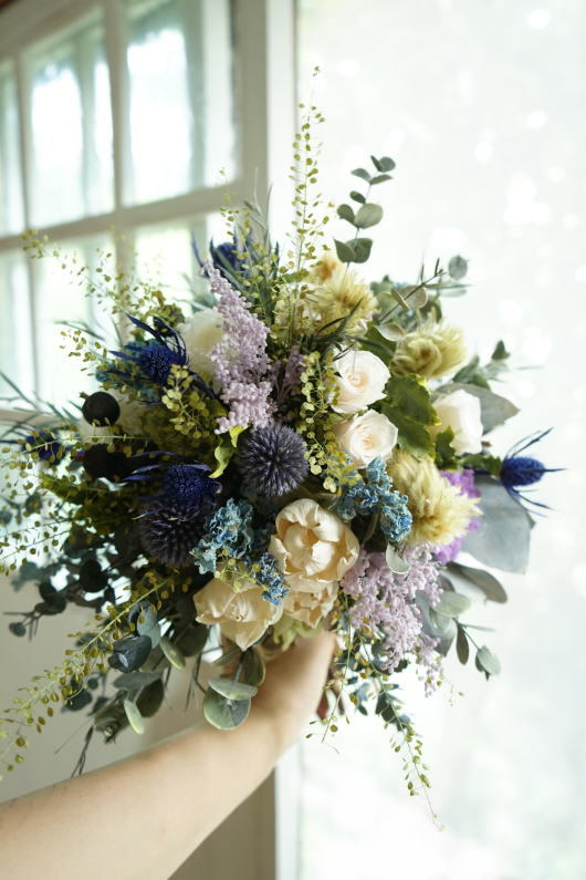#クラッチブーケ ブルーのお花でナチュラルに_a0136507_21390882.jpg