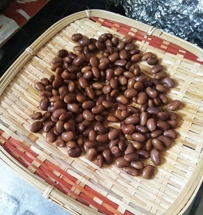 豆を煮る。_a0045293_09331211.jpg