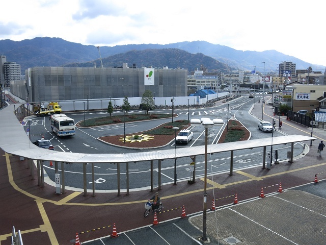 ハローズ海田市駅前店の建設工事　2018年12月。そのほかのテナント情報も_a0225156_11341622.jpg