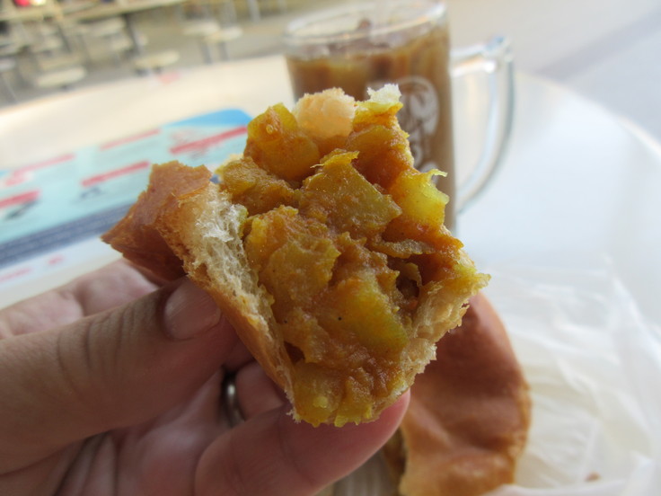 カレーパンとツナパン。Serangoon Garden Bakery & Confectionery_c0212604_210157.jpg