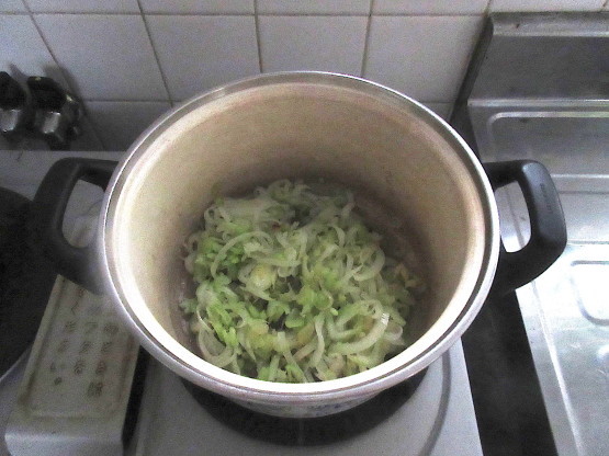 ＜イギリス料理・レシピ＞ セロリのスープ【Celery Soup】_e0038047_11093662.jpg