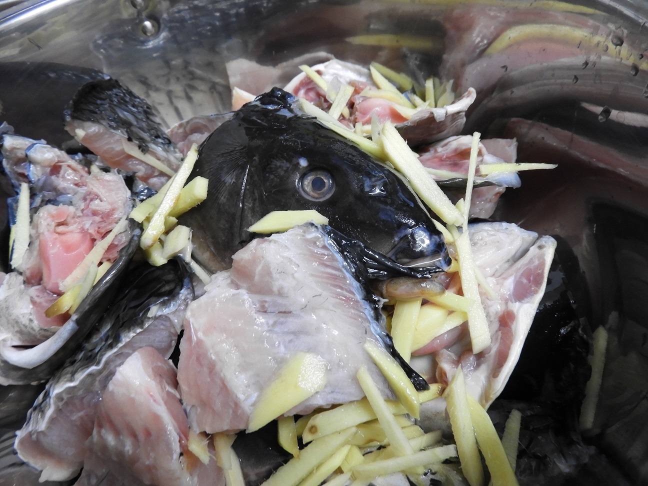鯉のあら汁作り まおろしの郷 鯉のあら汁作り まおろしの郷