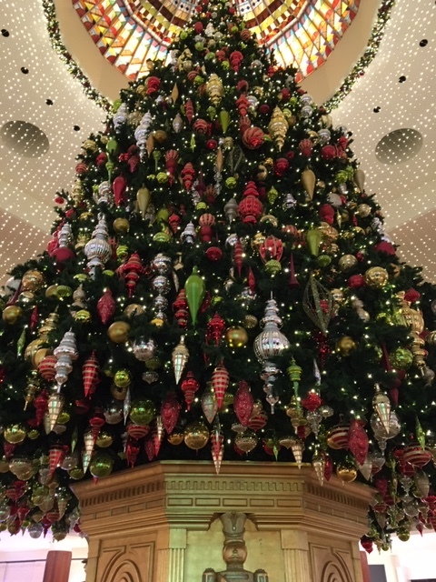 南カリフォルニアのクリスマス風景ーシャネル、ルイヴィトンなどなど_e0350971_12245499.jpg